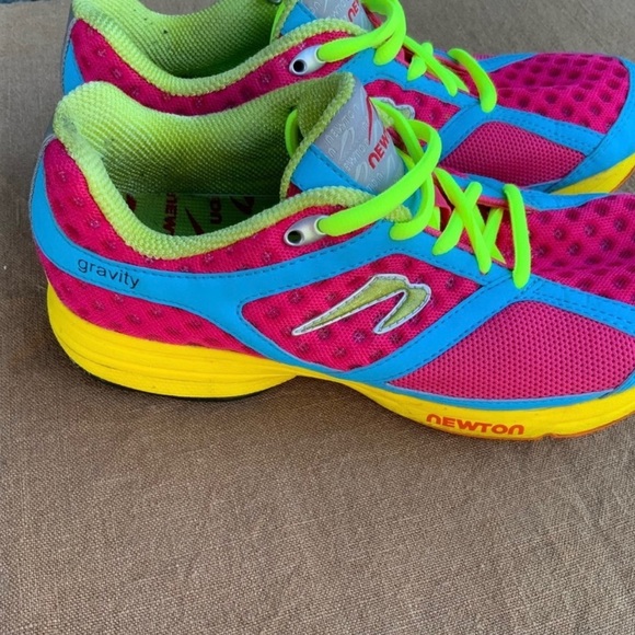 Newton Running Sneakers Women’s Size 6.5 Pink - Picture 1 of 9